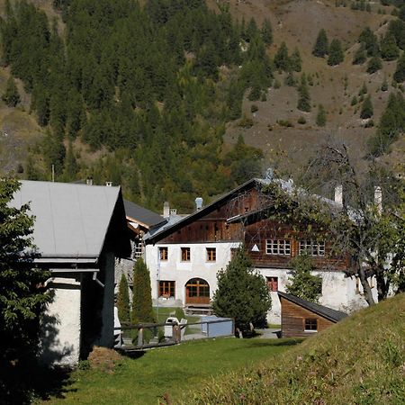 Sta-Maria Youth Hostel Santa Maria Val Muestair Экстерьер фото