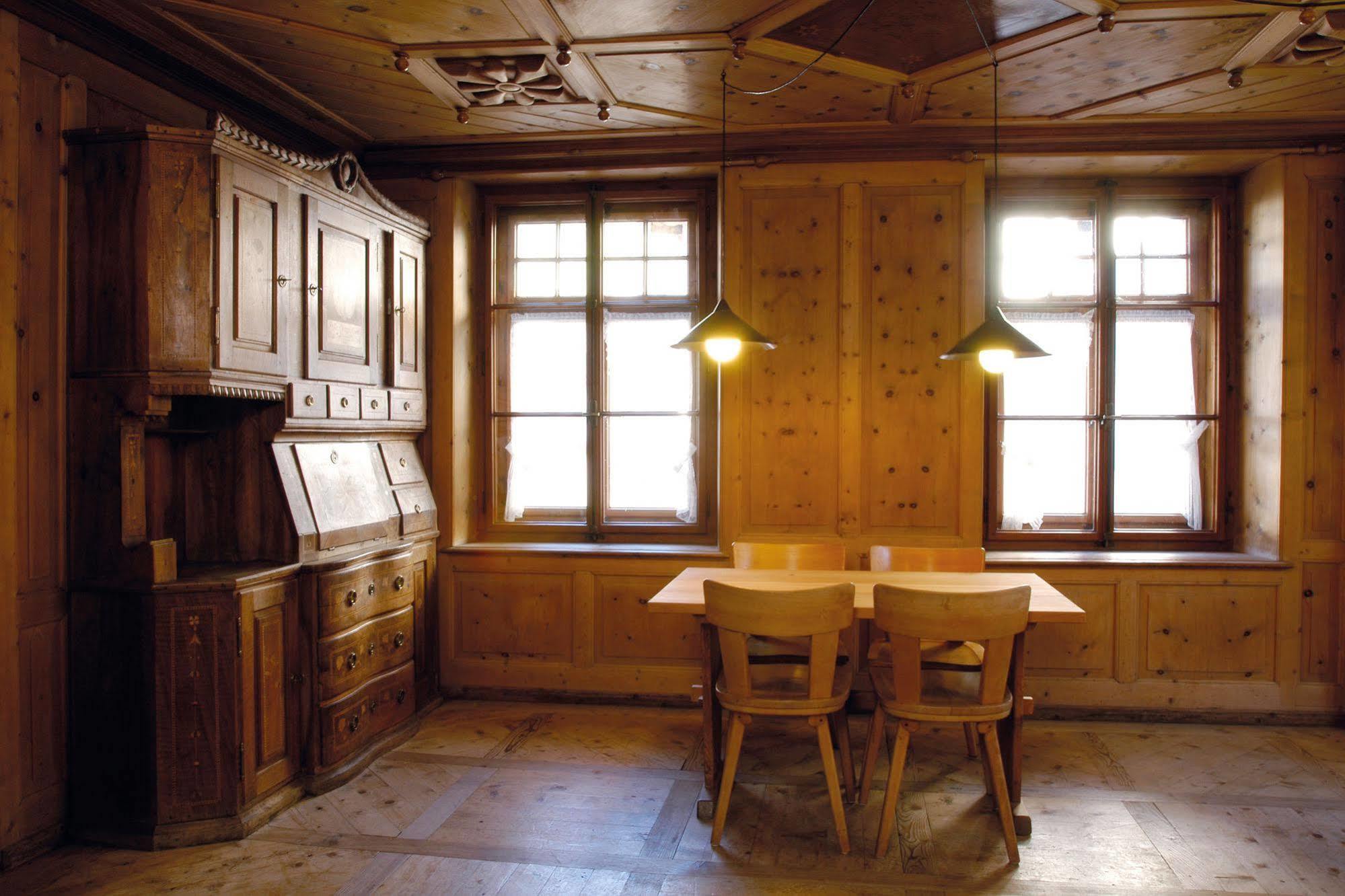 Sta-Maria Youth Hostel Santa Maria Val Muestair Экстерьер фото